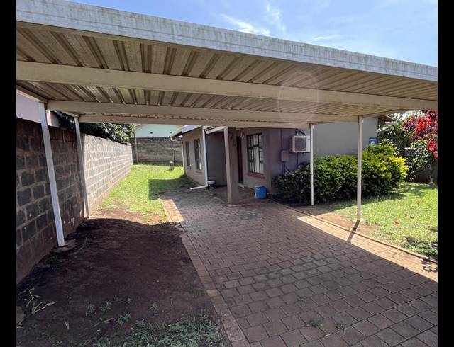 3 BEDROOM HOUSE FOR SALE IN NGWELEZANA